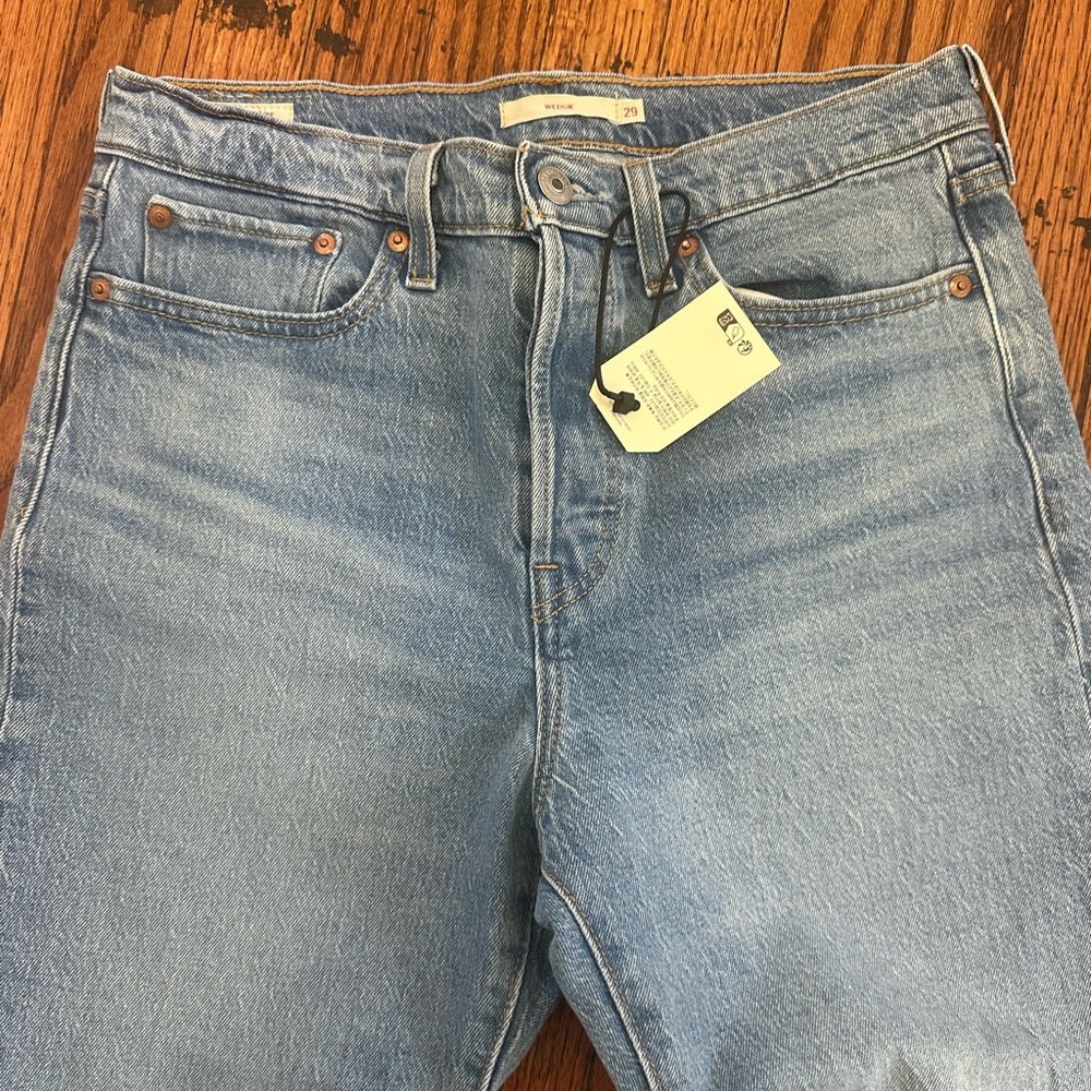 Women’s Levi Premium Wedgie Icon Fit Jeans size 29 - Picture 4 of 10